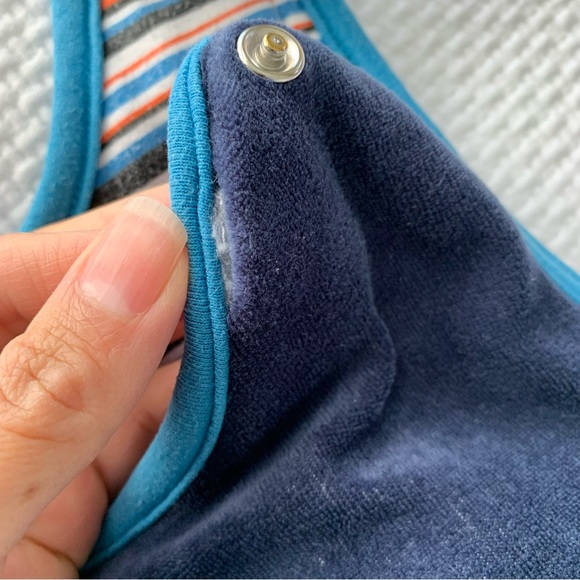 *Free* warm winter sleep sack for baby 6 to 18 months. Needs repair. See notes. - Picture 3 of 3